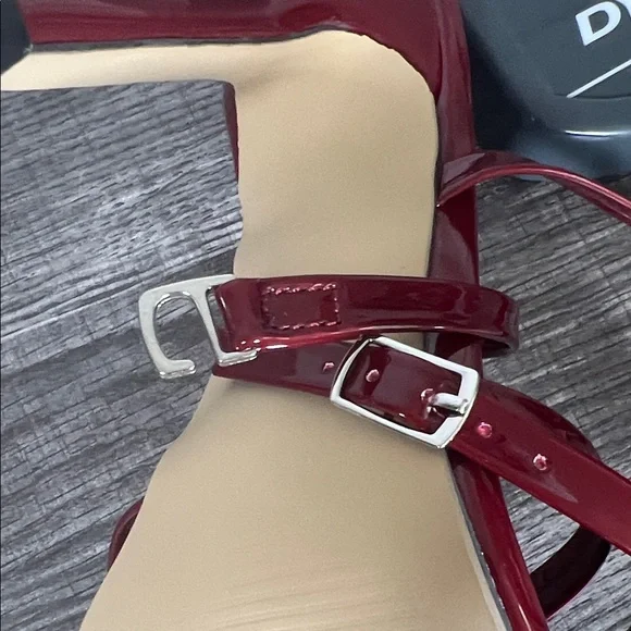 Elegant Burgundy Stiletto Heels with Butterfly Accents Size 5 (EU 35) - Picture 7 of 8